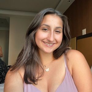 Meet your Posher, Hannah